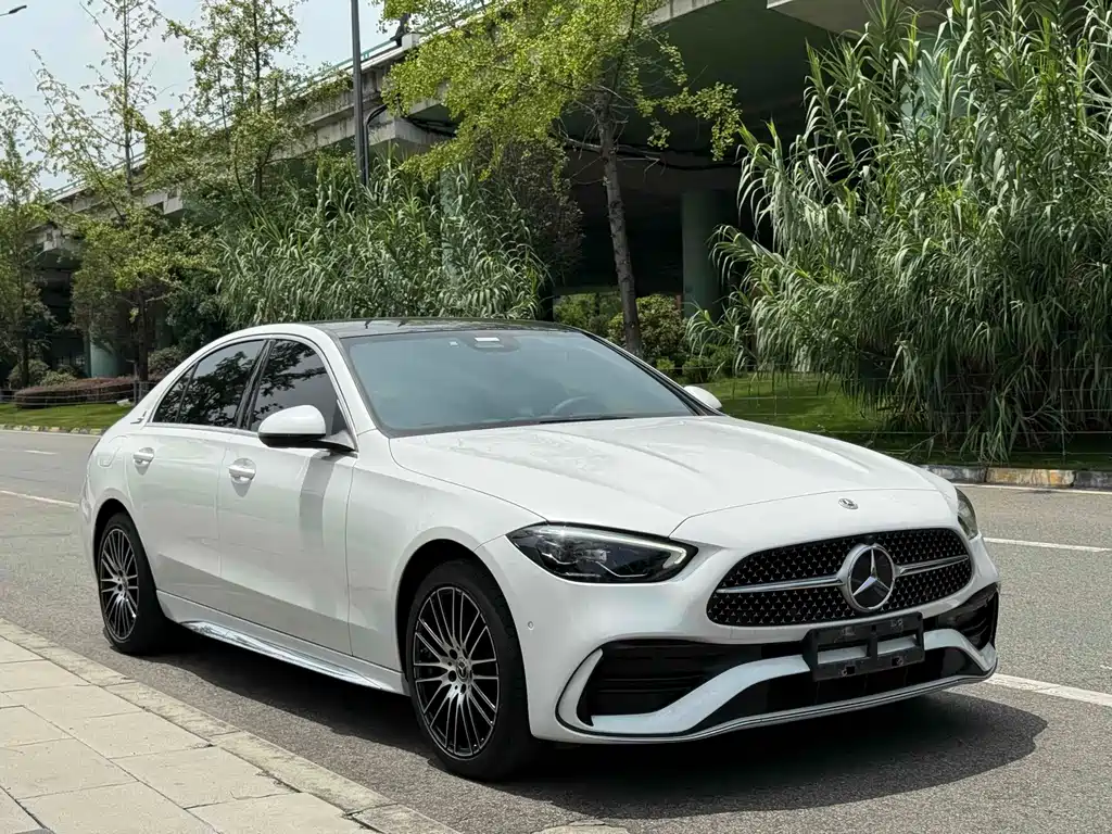 Mercedes-Benz C-Class 2023 — фото 3