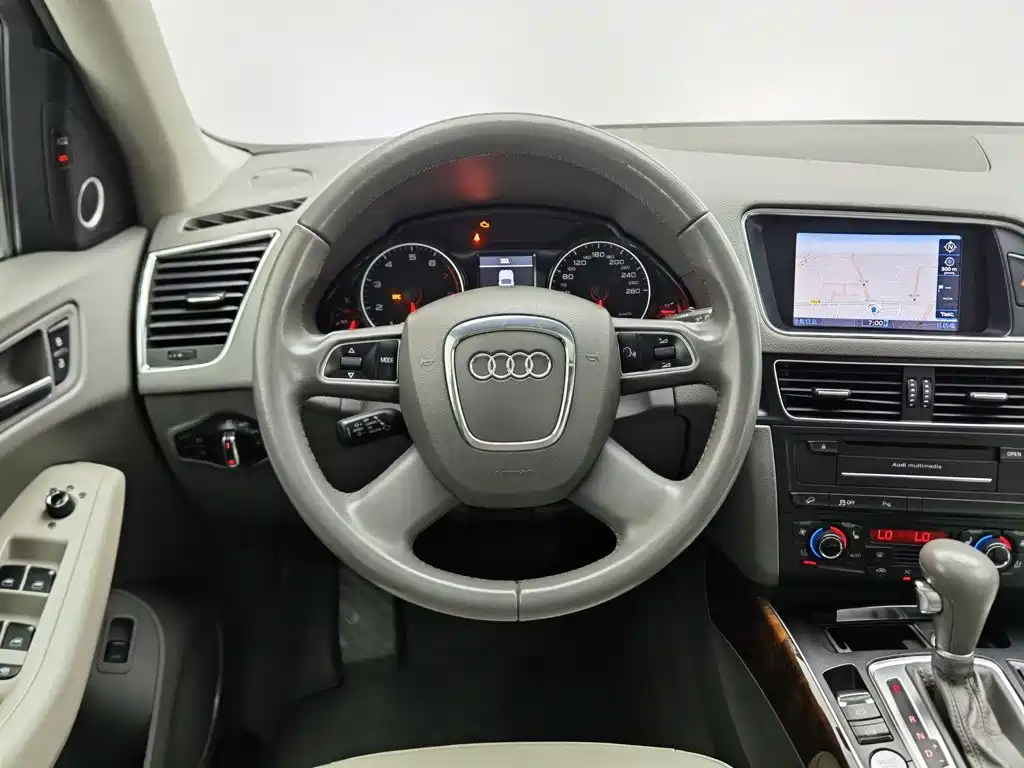 Audi Q5 2012 — фото 11