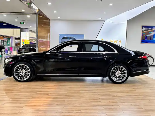 Mercedes-Benz S-Class 2021