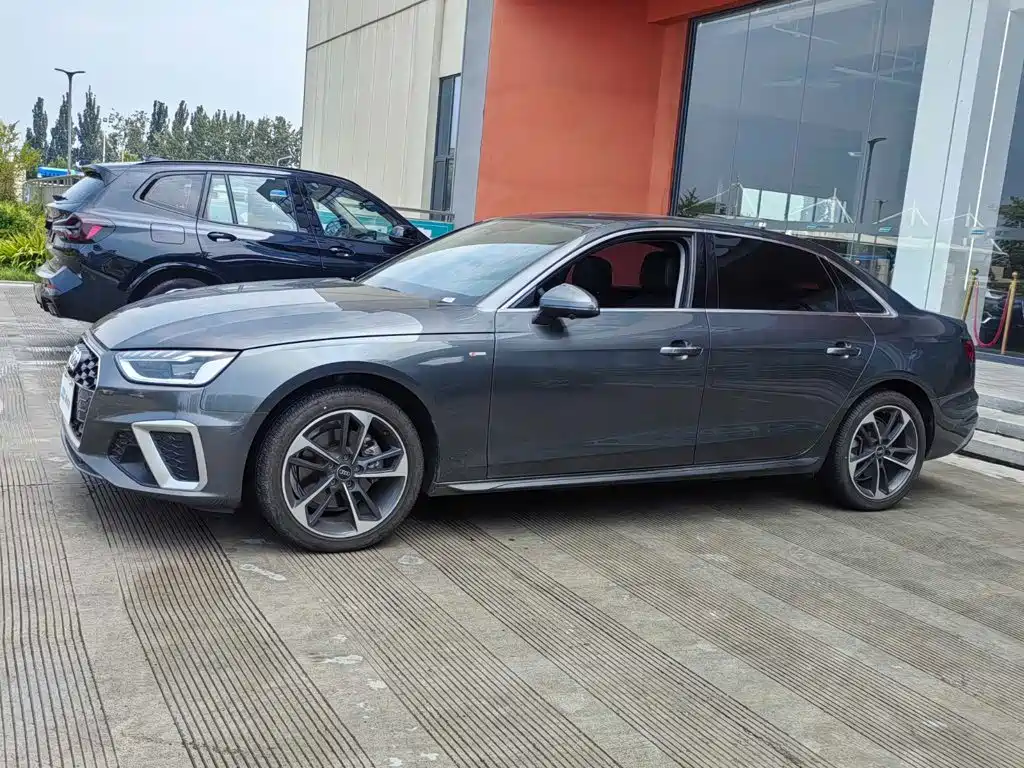 Audi A4L 2024