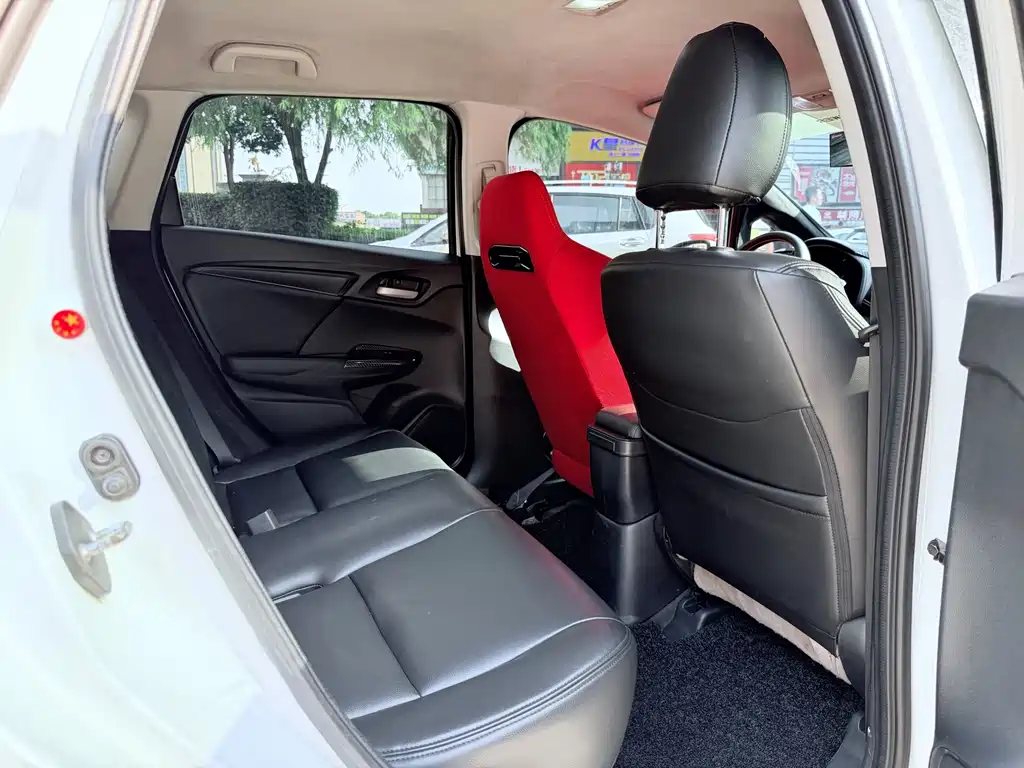 Honda Fit 2014 — фото 11