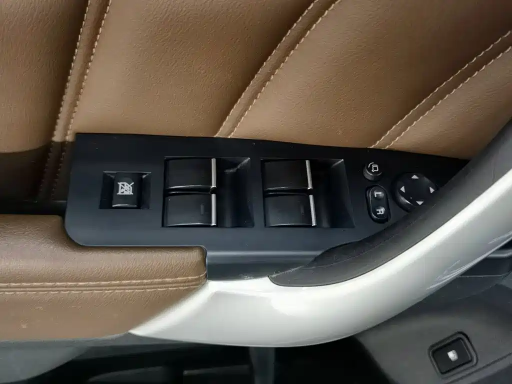 Haval H9 2017 — фото 9