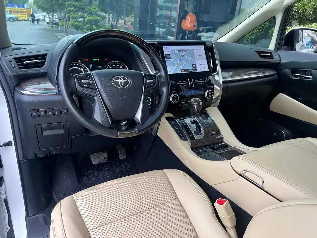 Toyota Alphard 2022 — фото 7