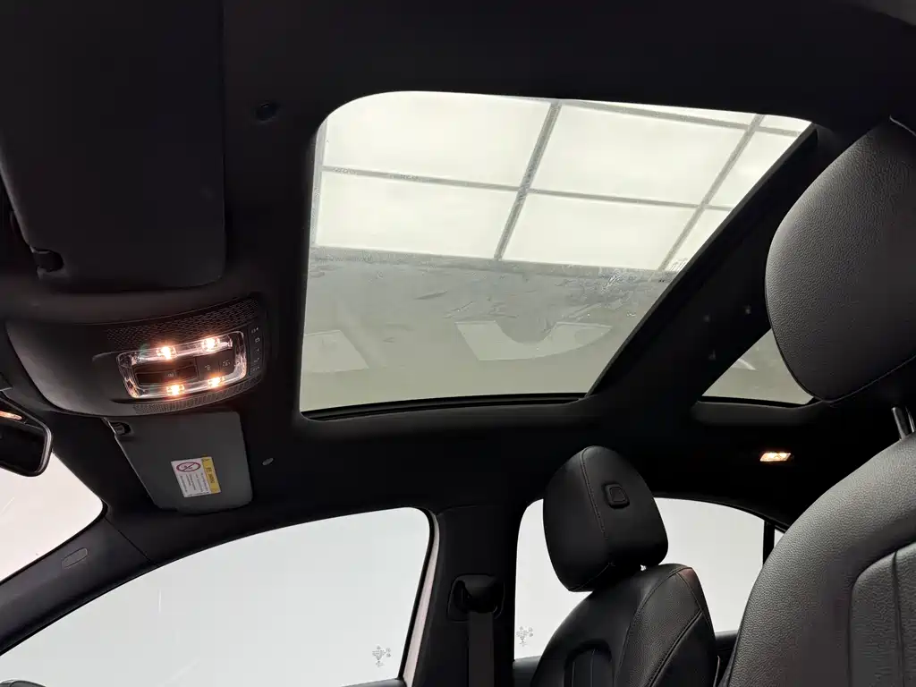 Mercedes-Benz A-Class 2022 — фото 16