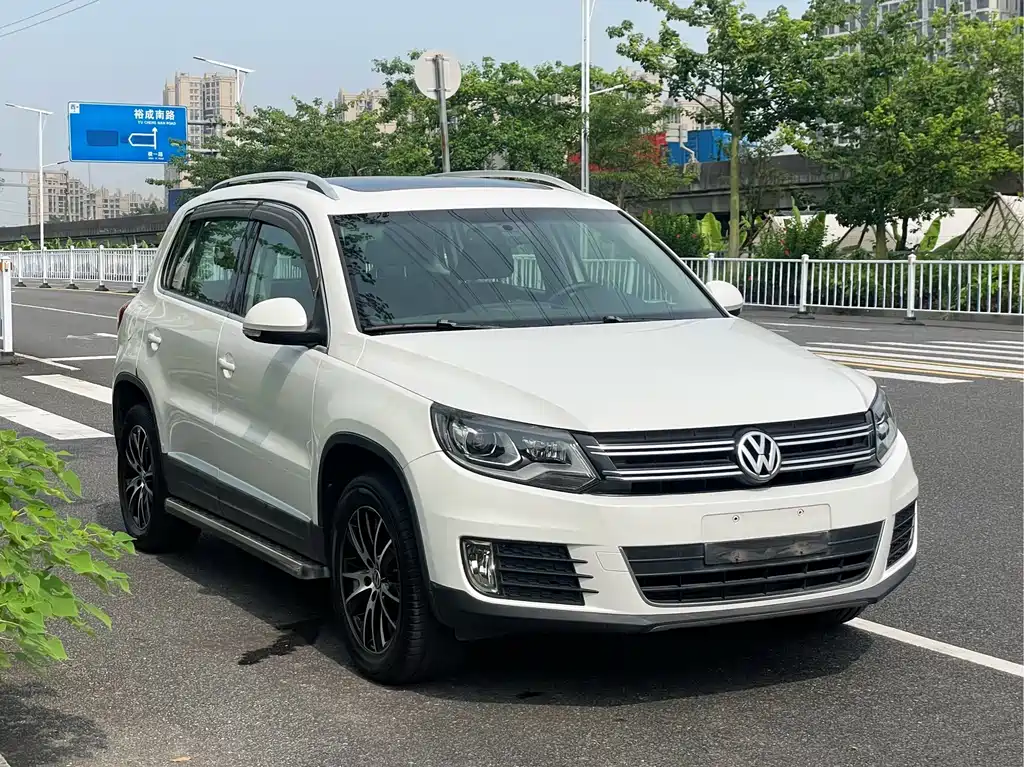 Volkswagen Tiguan 2013 — фото 4