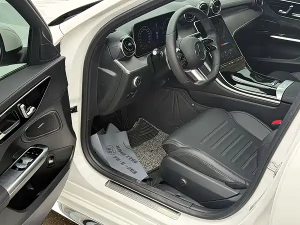 Mercedes-Benz C-Class 2022