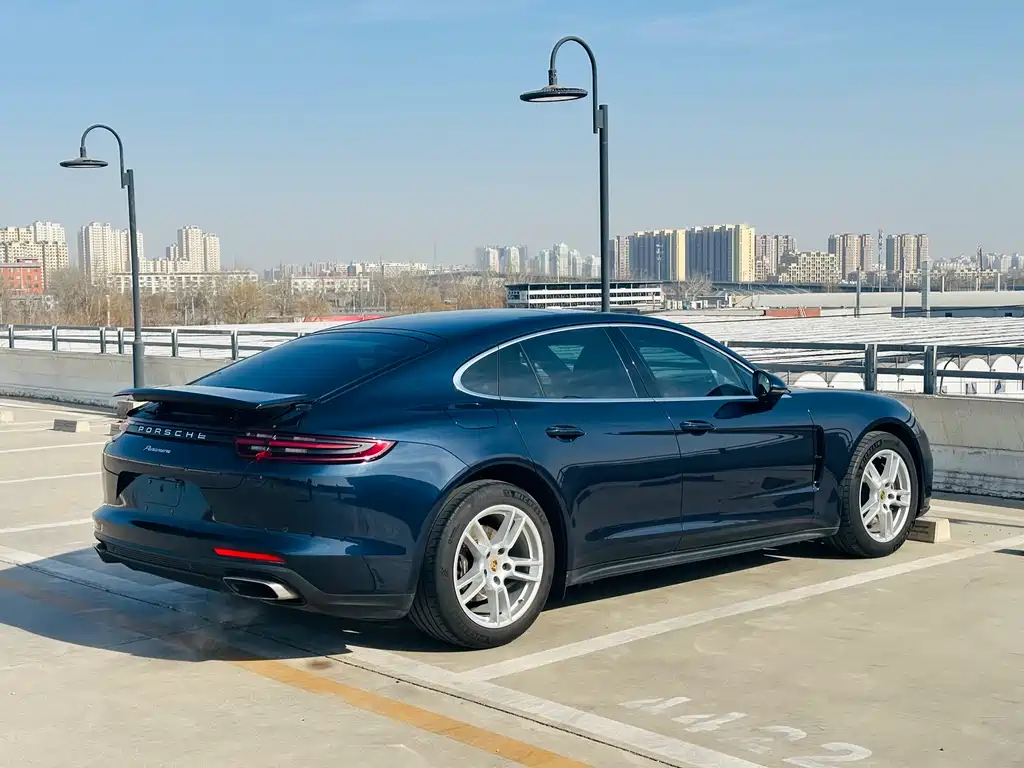 Porsche Panamera 2018 — фото 4