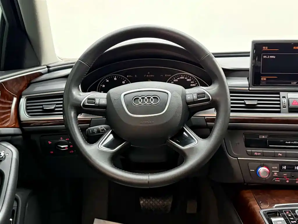 Audi A6L 2017 — фото 26