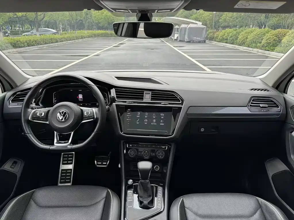 Volkswagen Tiguan L 2020