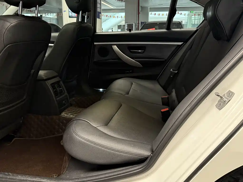 BMW 3 Series 2014 — фото 10