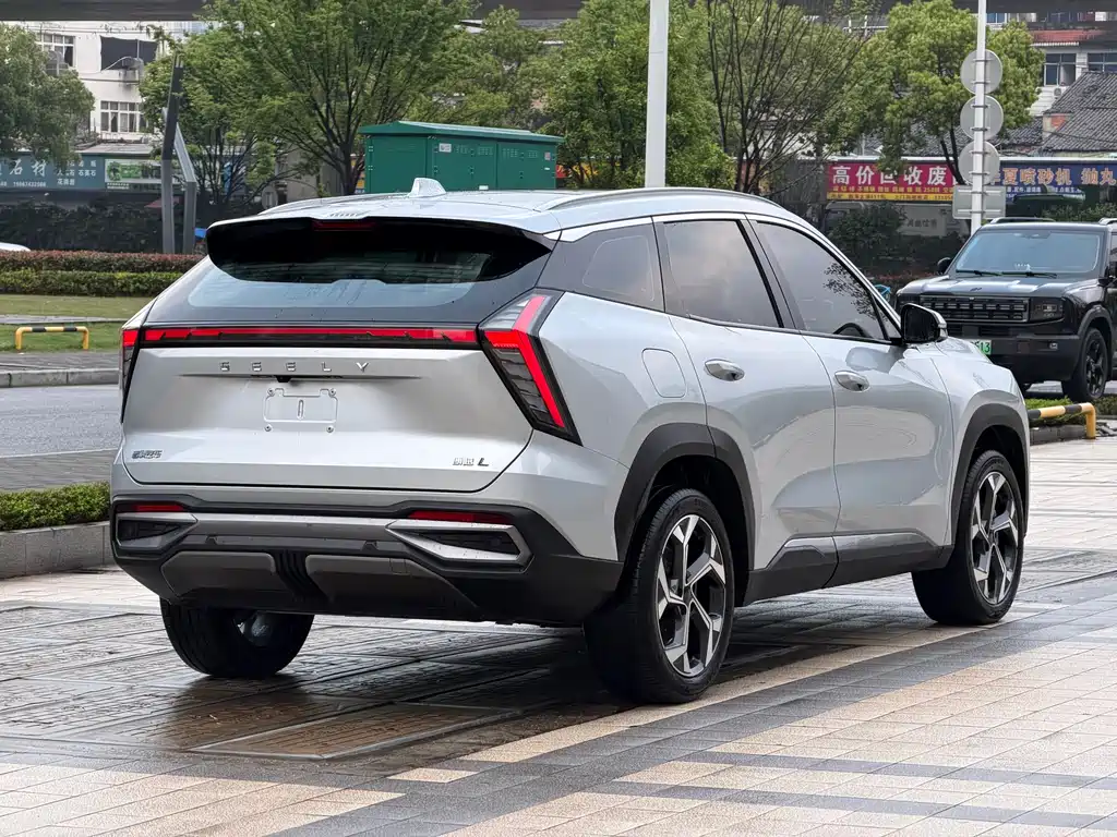 Geely Boyue L 2024 — фото 10