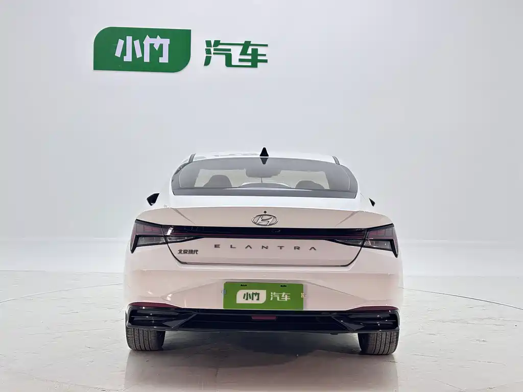 Hyundai Elantra 2022 — фото 8