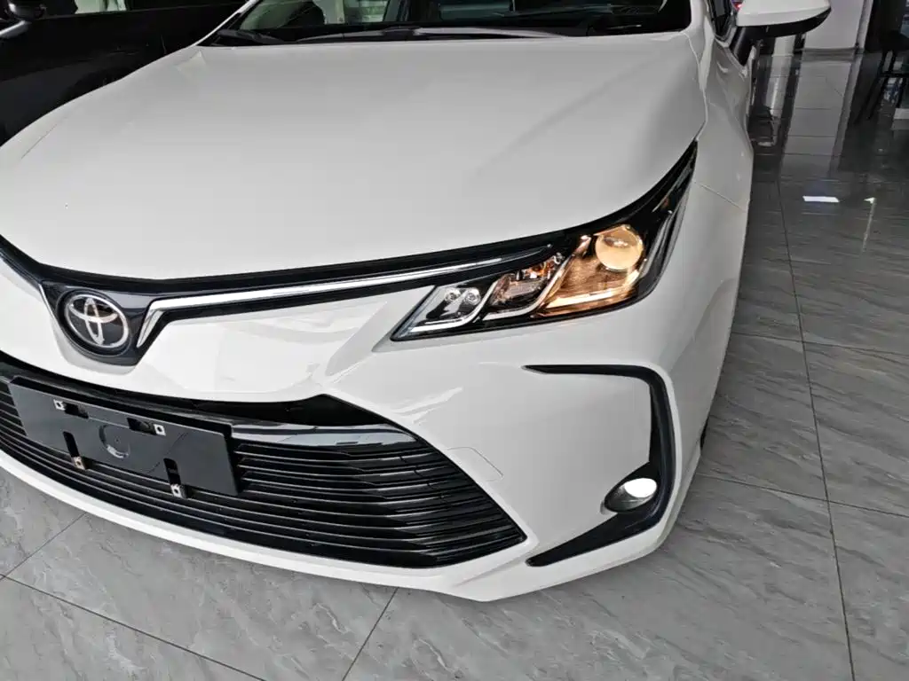 Toyota Corolla 2022 — фото 24