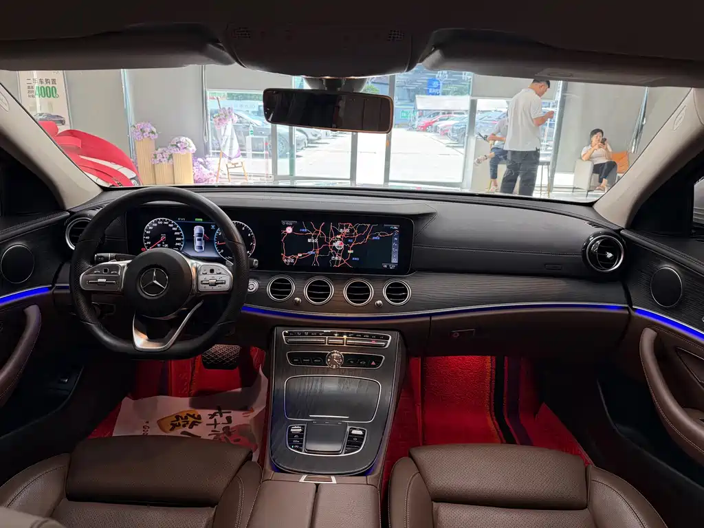 Mercedes-Benz E-Class 2020 — фото 15