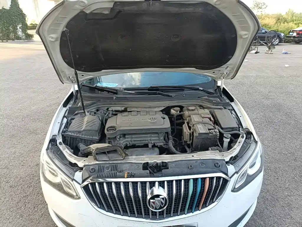 Buick Excelle 2017 — фото 20