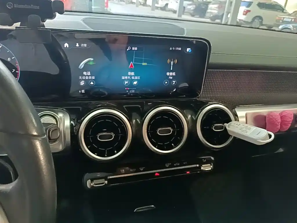 Mercedes-Benz GLB 2020 — фото 13
