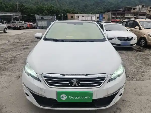Peugeot 308S 2015