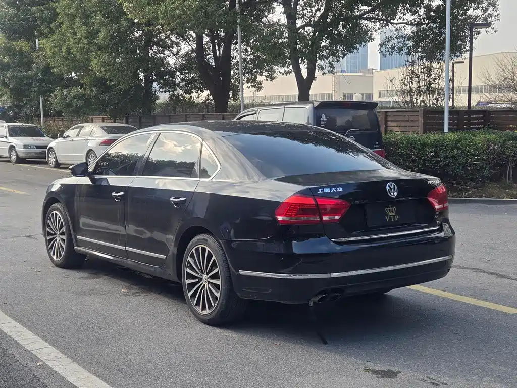 Volkswagen Passat 2016 — фото 8