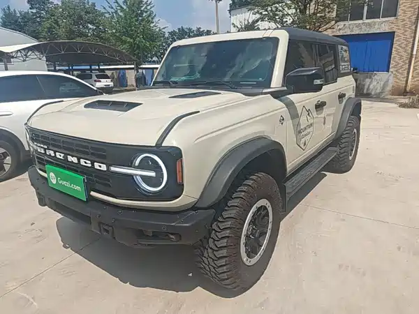Ford Bronco 2024