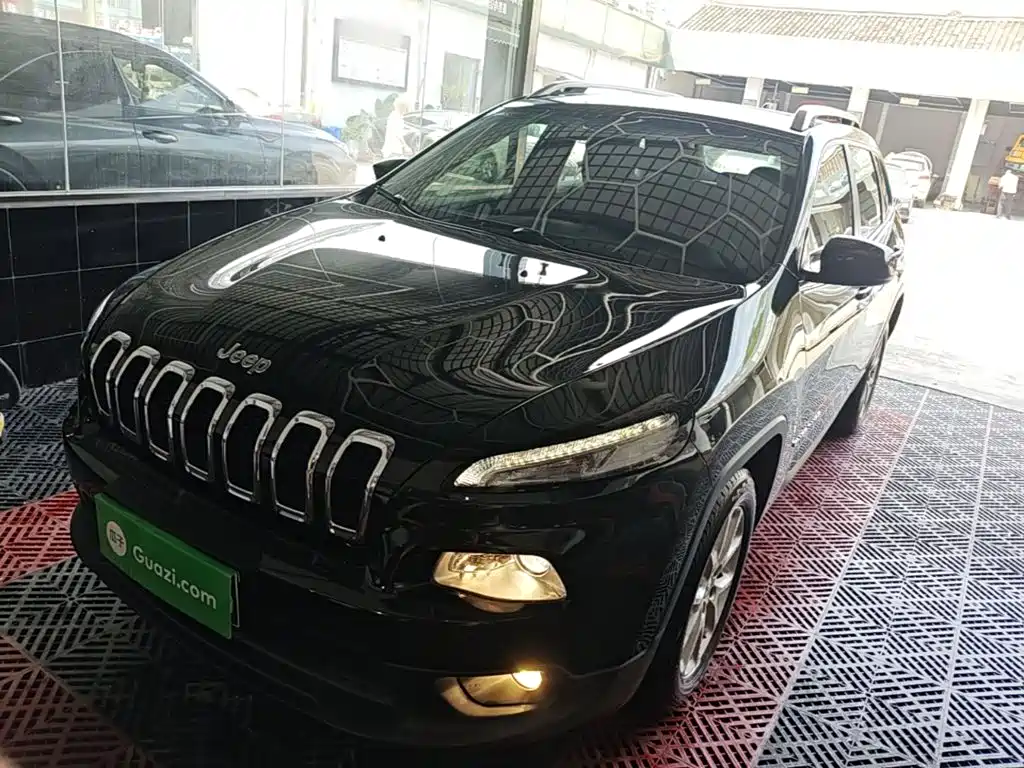 Jeep Cherokee 2016 — фото 2