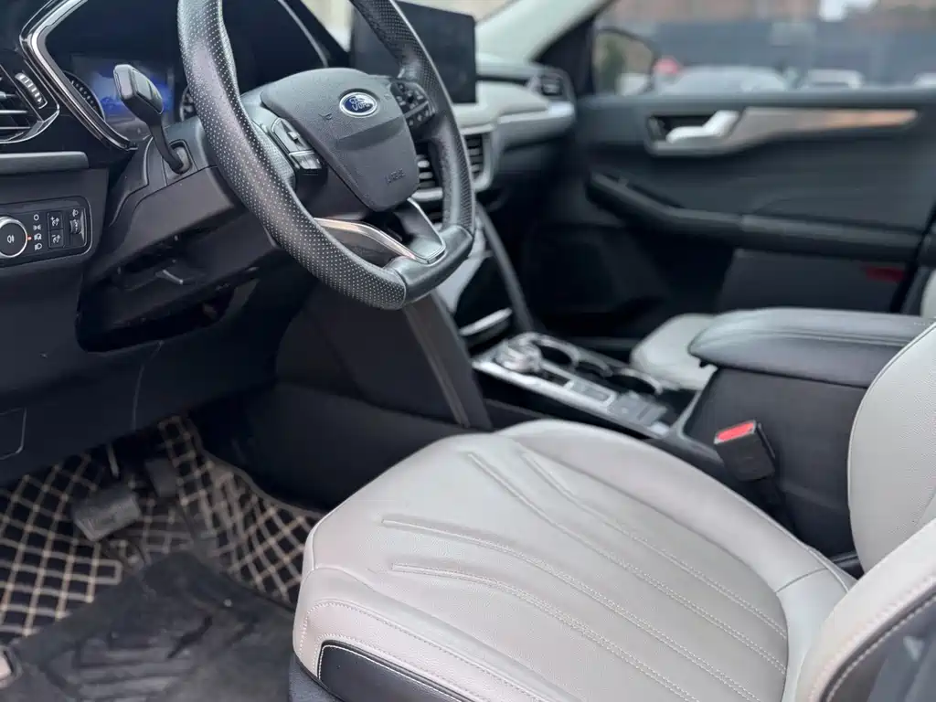 Ford Escape 2022