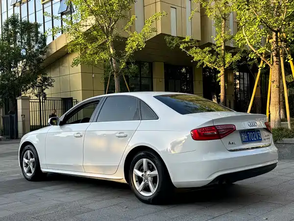 Audi A4L 2013