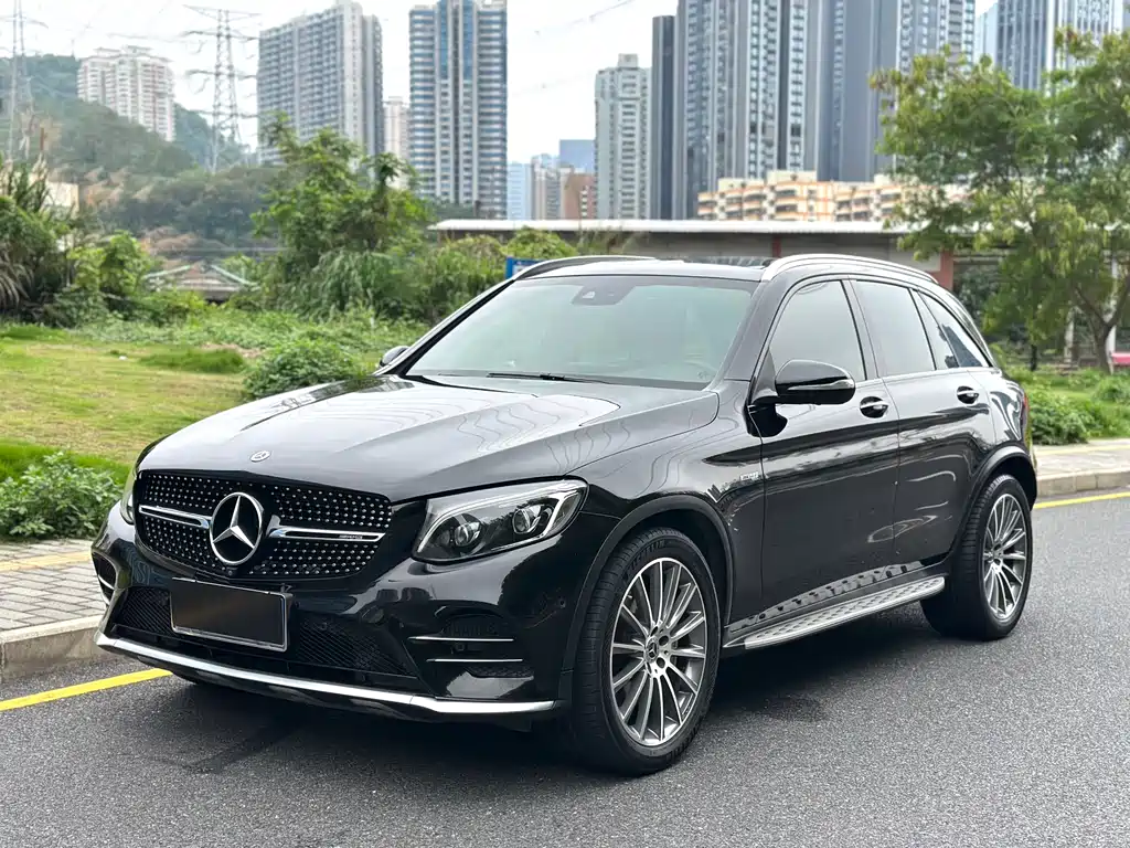 Mercedes-Benz GLC AMG 2017 — фото 1