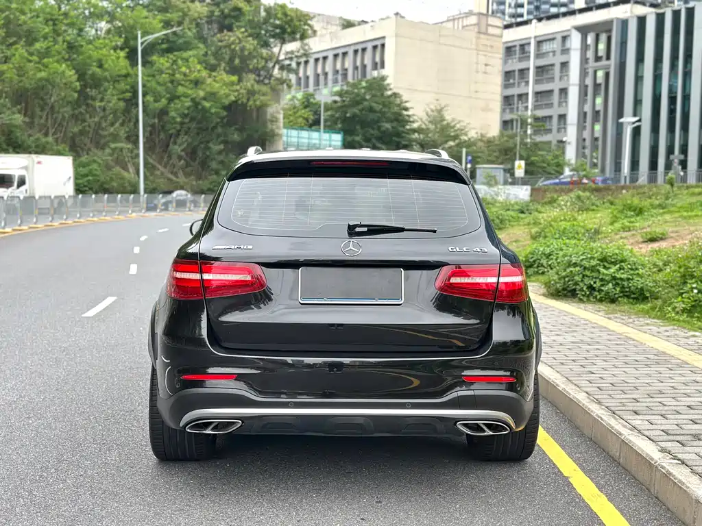 Mercedes-Benz GLC AMG 2017 — фото 8