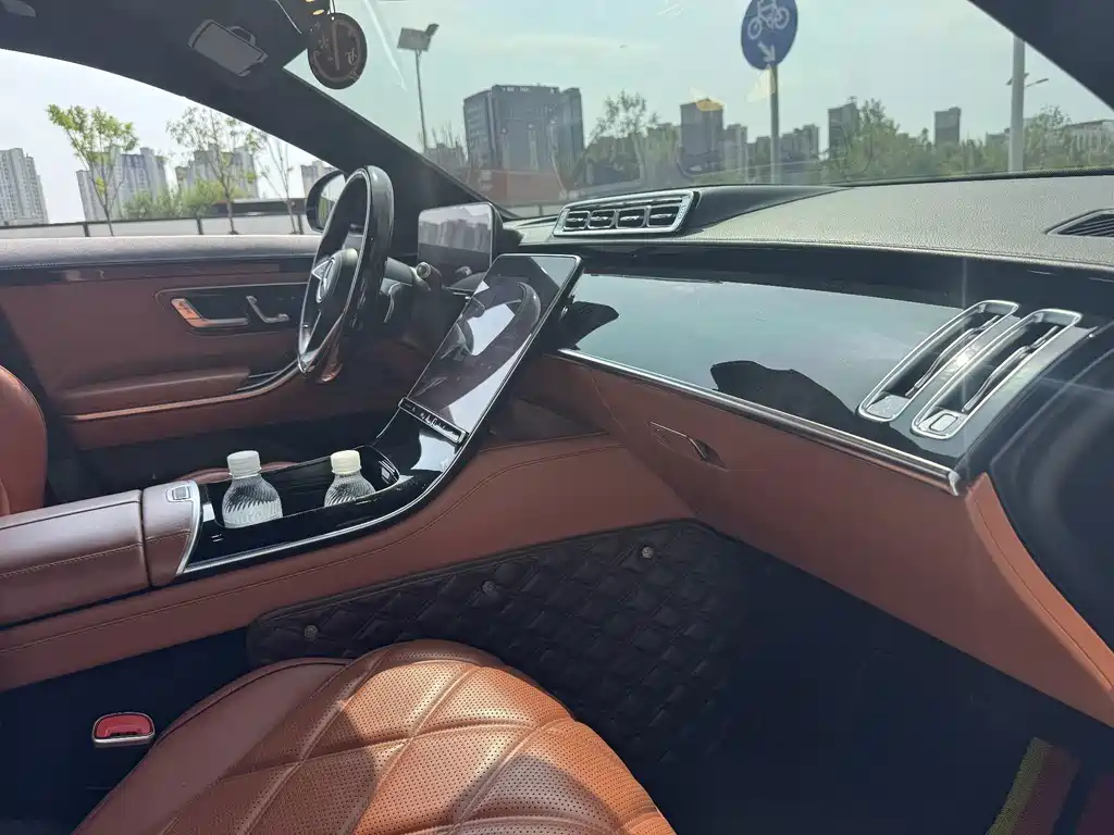 Mercedes-Benz Maybach S-Class 2022 — фото 23