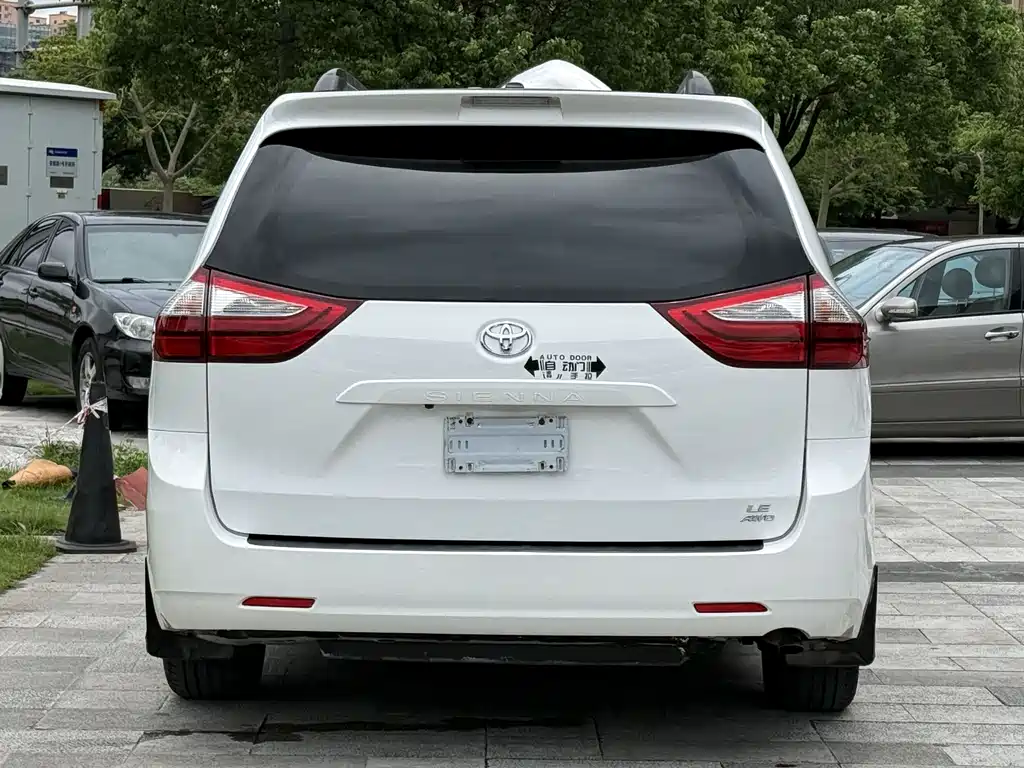 Toyota Sienna 2017