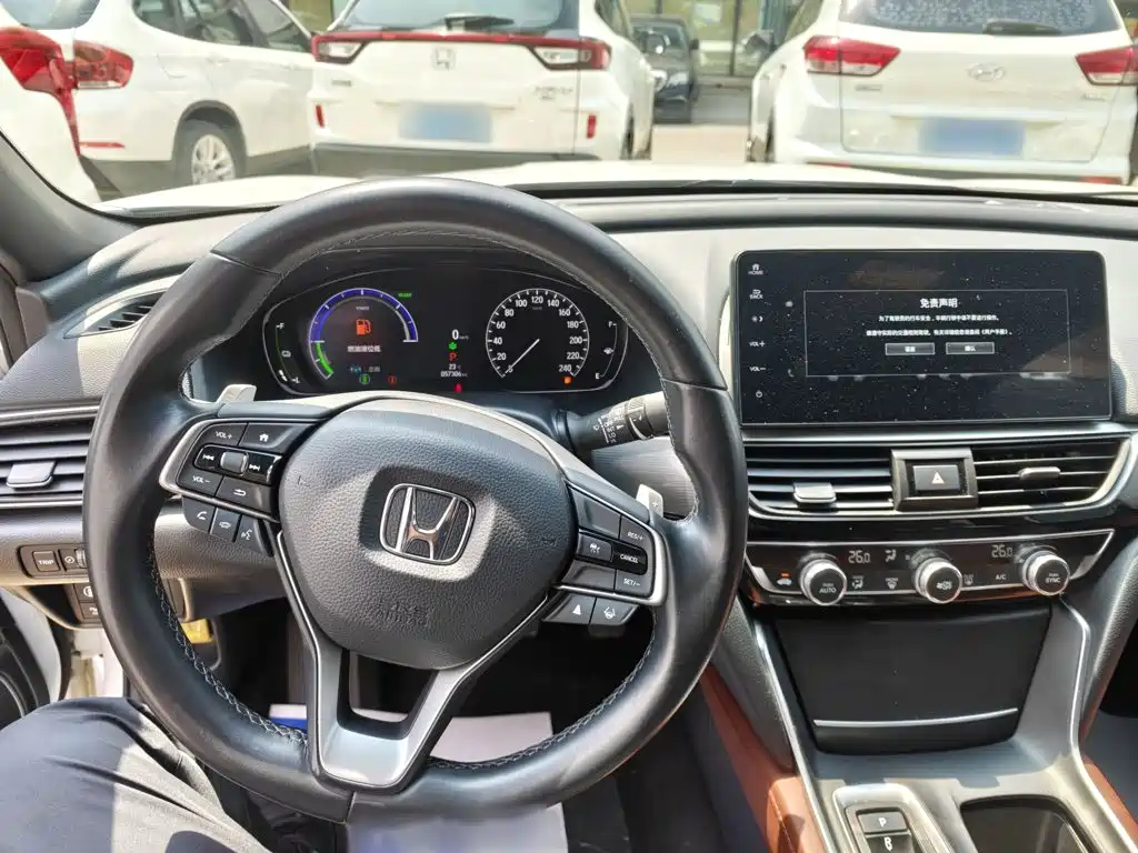 Honda Inspire 2022 — фото 9