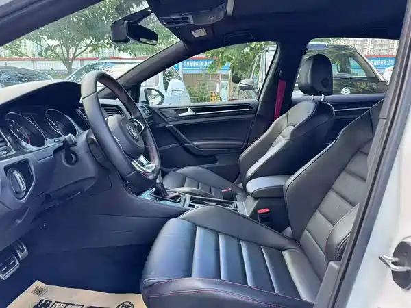 Volkswagen Golf GTI 2017