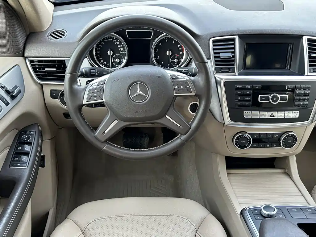 Mercedes-Benz M-Class 2015 — фото 7