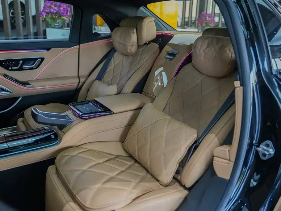 Mercedes-Benz S-Class 2023 — фото 15