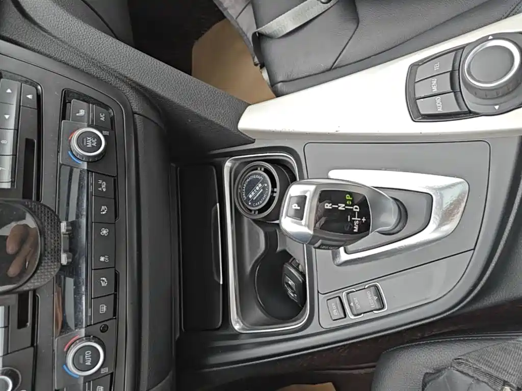 BMW 3 Series GT 2015 — фото 14