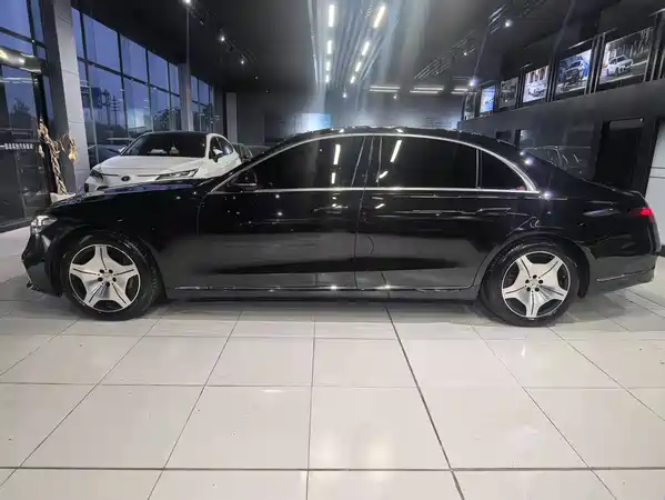 Mercedes-Benz S-Class 2022