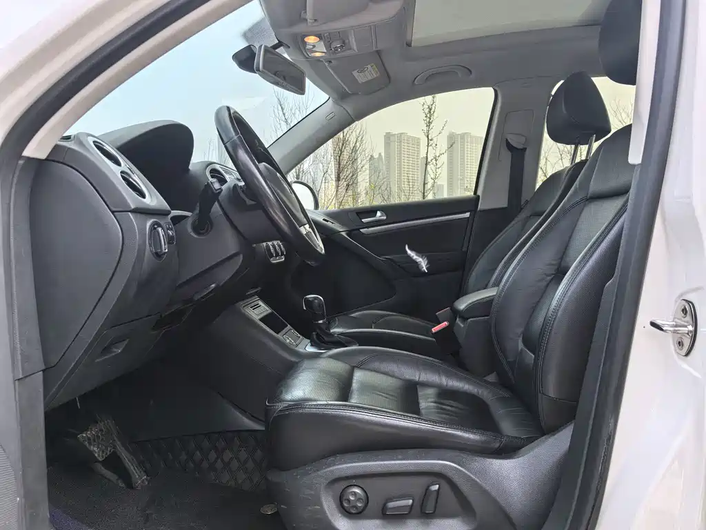 Volkswagen Tiguan 2015 — фото 4