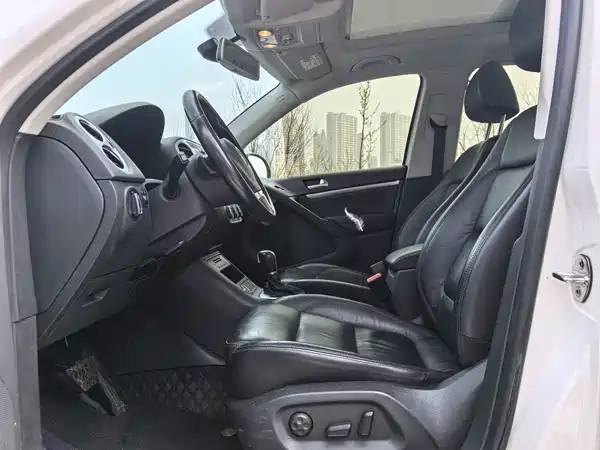 Volkswagen Tiguan 2015