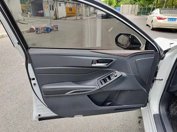 Toyota Avalon 2023