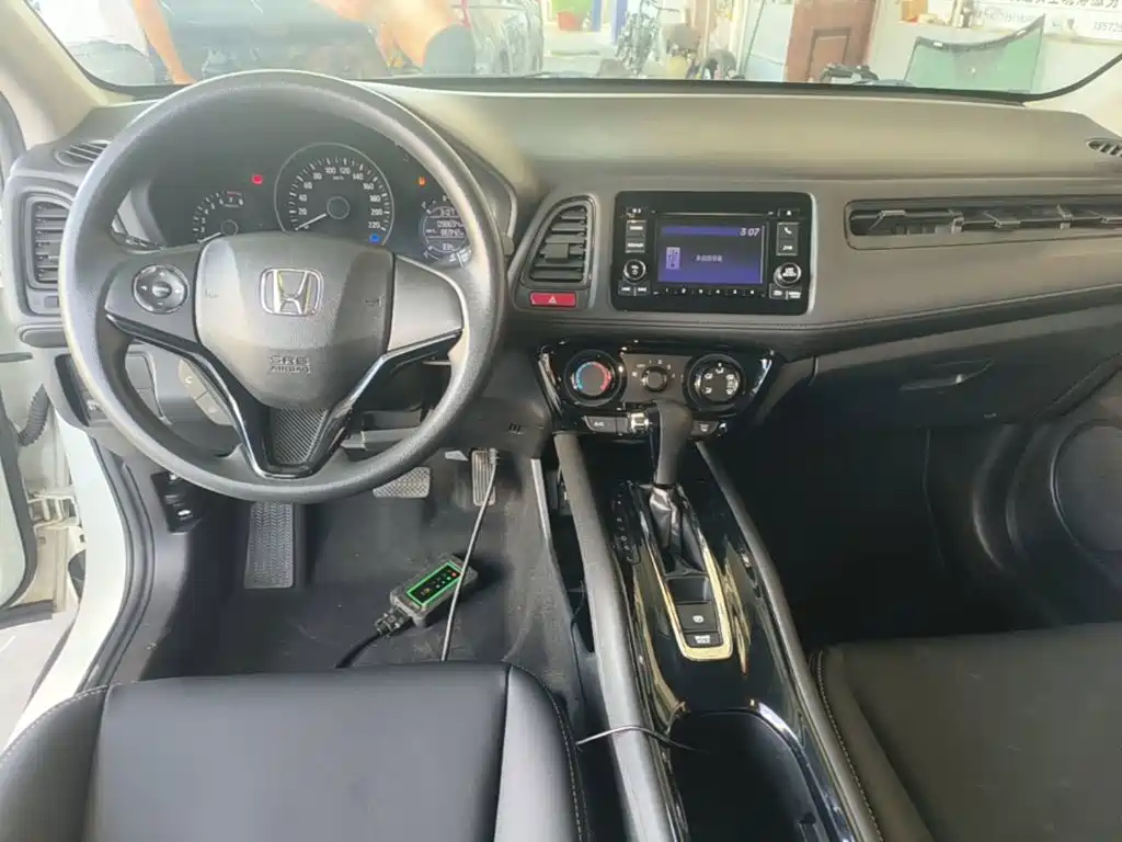 Honda Vezel 2016 — фото 10
