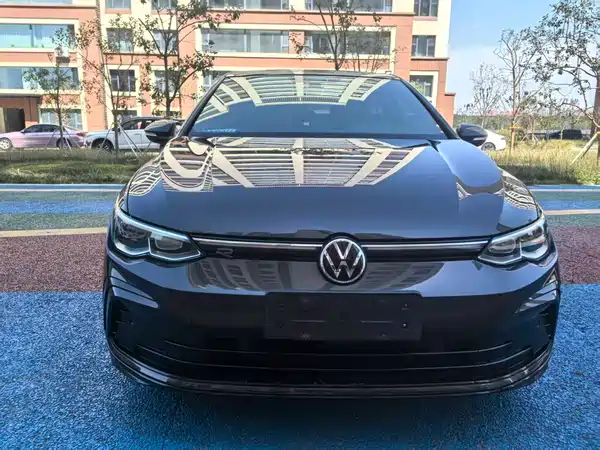 Volkswagen Golf 2023