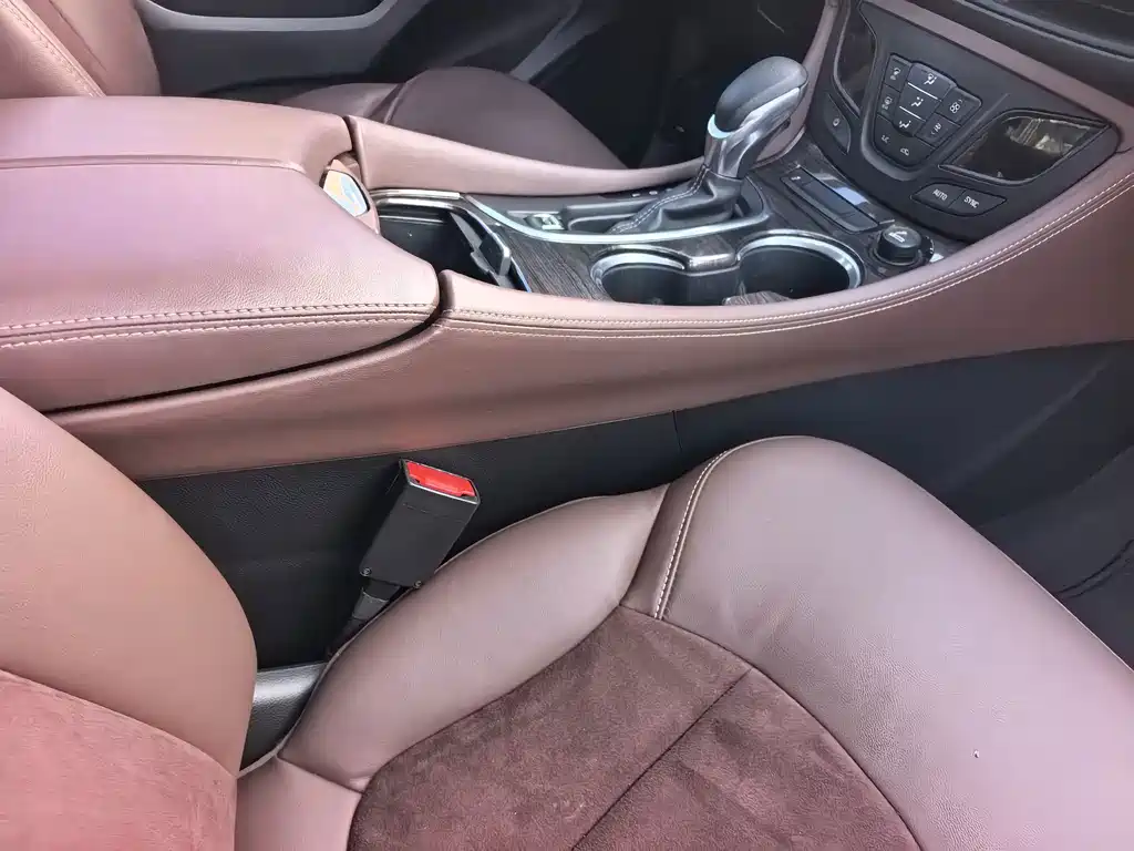 Buick Envision Plus 2016 — фото 15