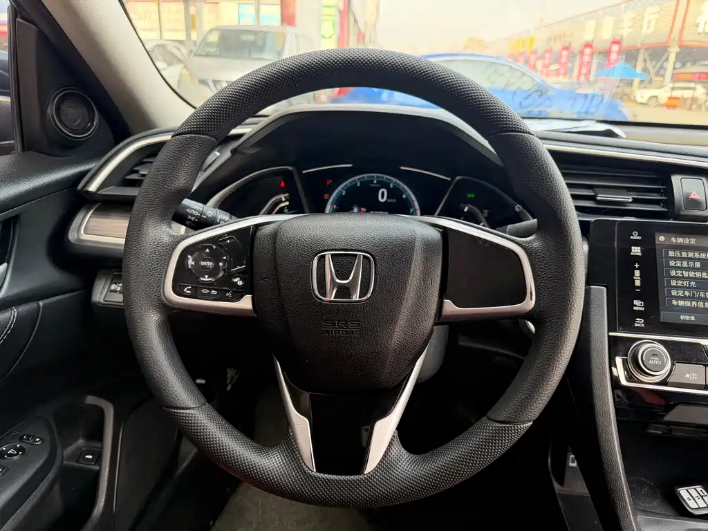 Honda Civic 2020 — фото 18