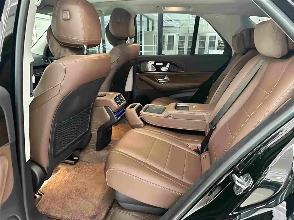 Mercedes-Benz GLE 2025 — фото 13