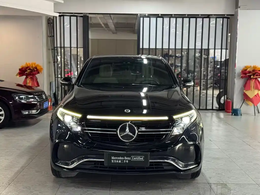 Mercedes-Benz EQC 2020