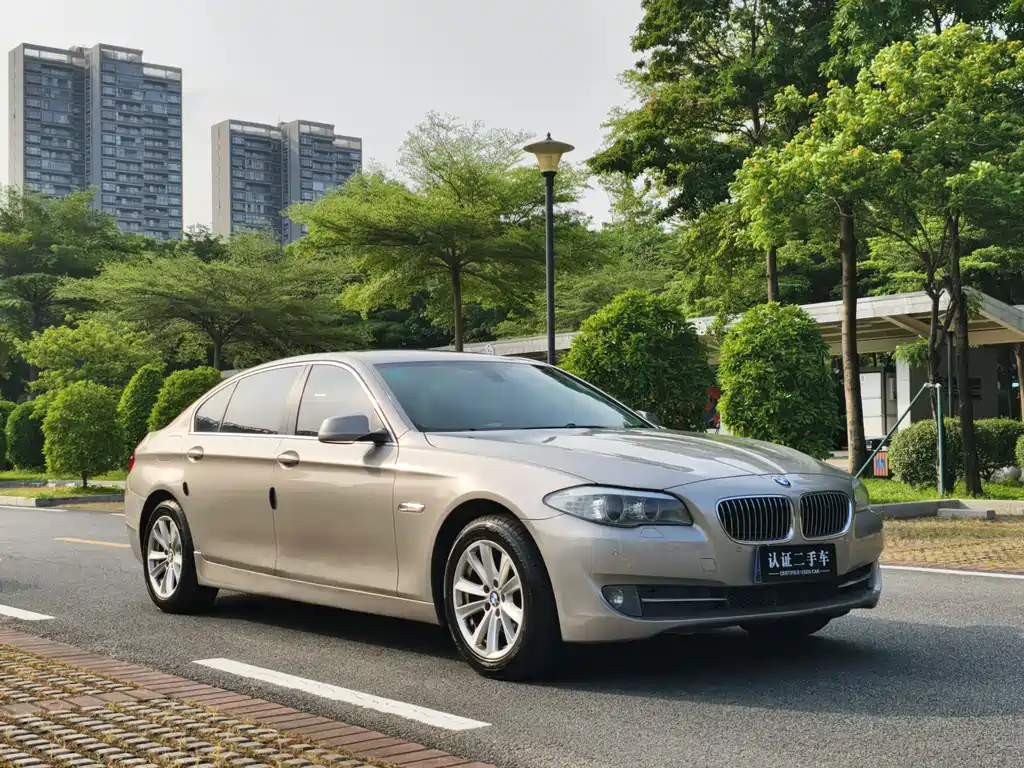 BMW 5 Series 2012 — фото 4