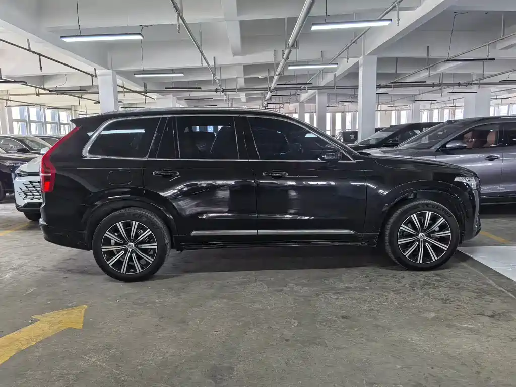 Volvo XC90 2022 — фото 2