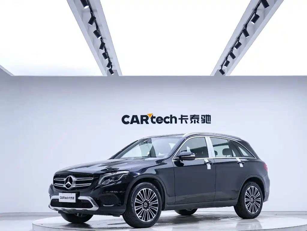 Mercedes-Benz GLC 2018 — фото 1