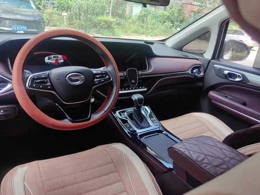 GAC Trumpchi M6 2023 — фото 12