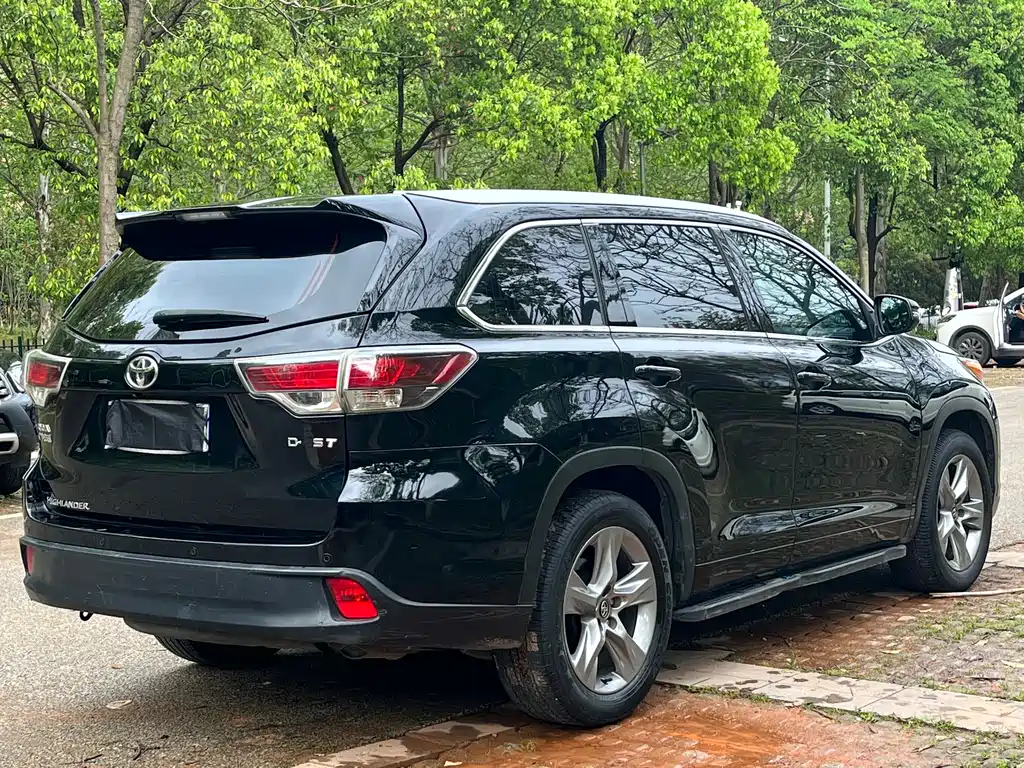 Toyota Highlander 2017 — фото 7